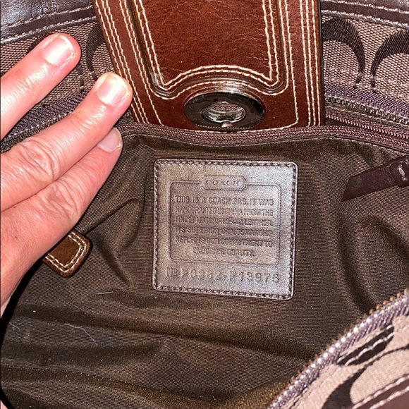 Coach purse - Picture 6 of 10